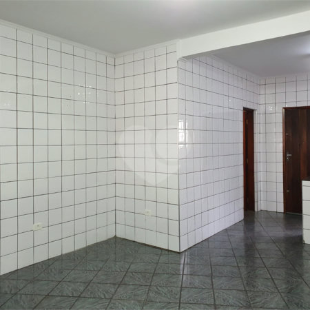 Casa à venda com 4 quartos em Parque Vitória, São Paulo, SP