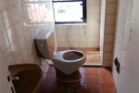 SALA COMERCIAL 55m2 Á VENDA NA VILA MARIANA (LADO DIREITO)
