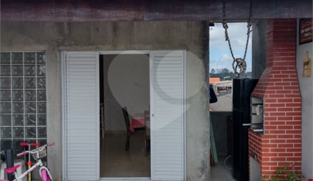 Sobrado à venda com 3 quartos em Parque Residencial Casa Branca, Suzano, SP