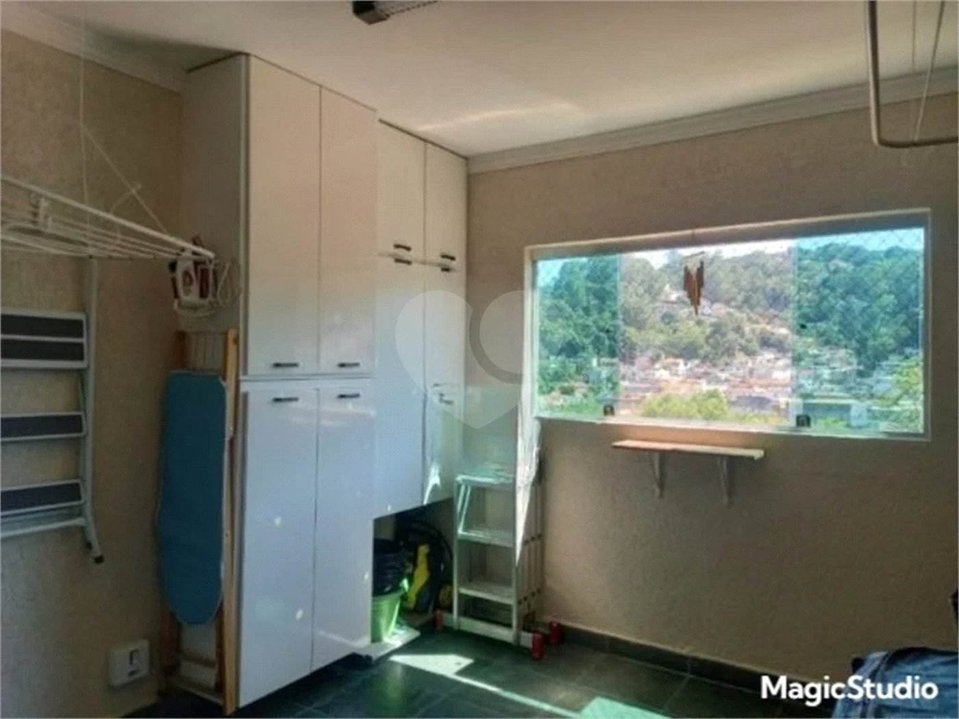 Casa com 273m², 3 dormitórios, 4 vagas, à venda no Tremembé.