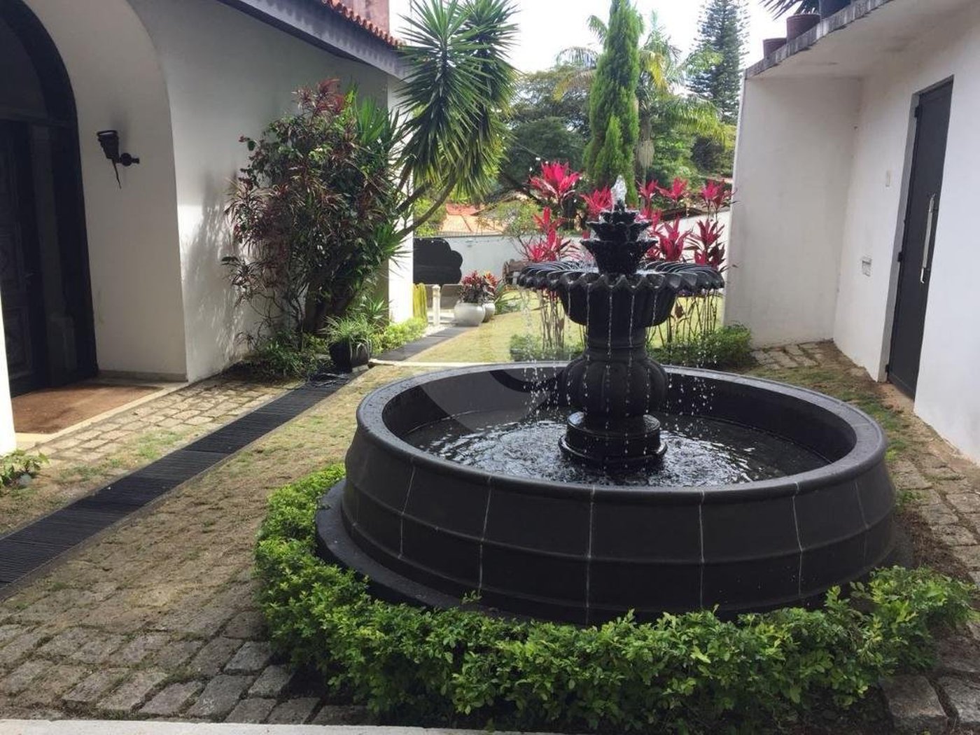 Casa à venda com 4 suítes em Jardim Marajoara, São Paulo, SP