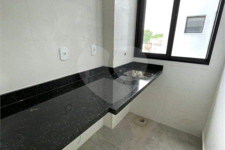 Casa à venda com 3 quartos, sendo 1 suíte, no condomínio Residencial Calegari, São Paulo - SP