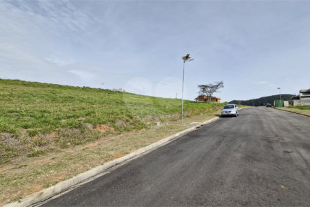Terreno à venda no condomínio Portal Lamis I, Atibaia - SP
