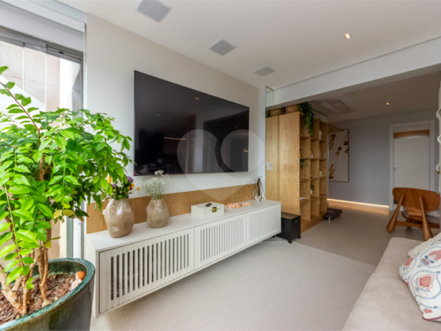 Apartamento à venda com 2 suítes em Brooklin, São Paulo, SP