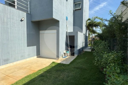 Casa à venda com 4 suítes no condomínio Fazenda Palmeiras Imperiais, Salto - SP