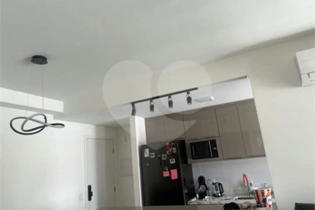 Condomínio com lazer completo e novo na Av. Vila Ema!