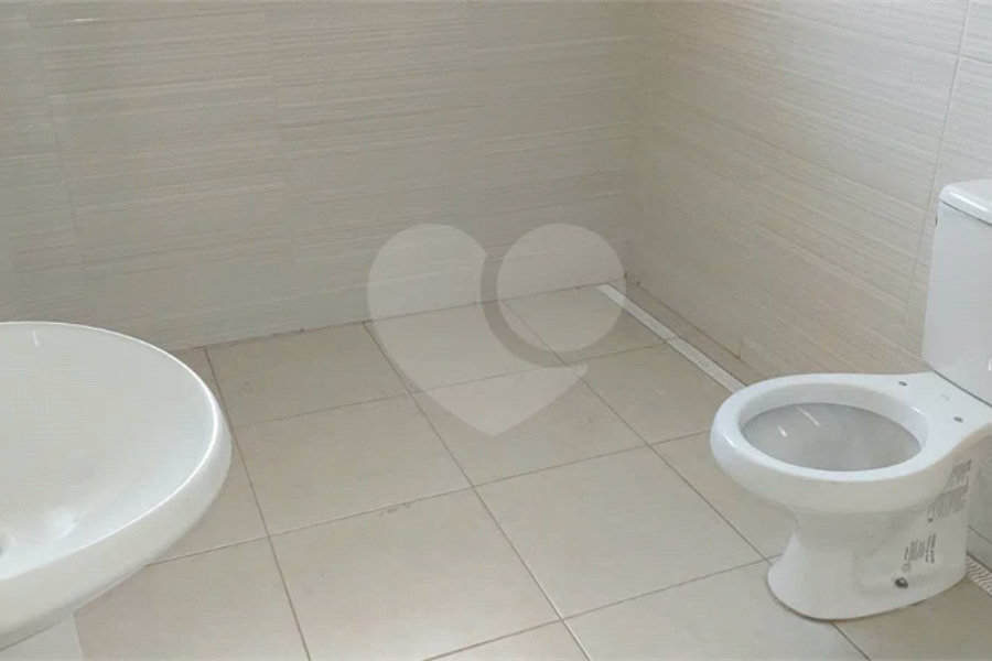 Sobrado à venda com 3 quartos, sendo 2 suítes, em Vila Paulicéia, São Paulo, SP