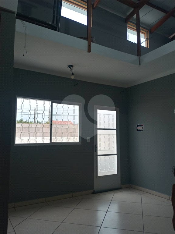 Casa à venda com 2 quartos, sendo 1 suíte,  em Capela, Vinhedo, SP