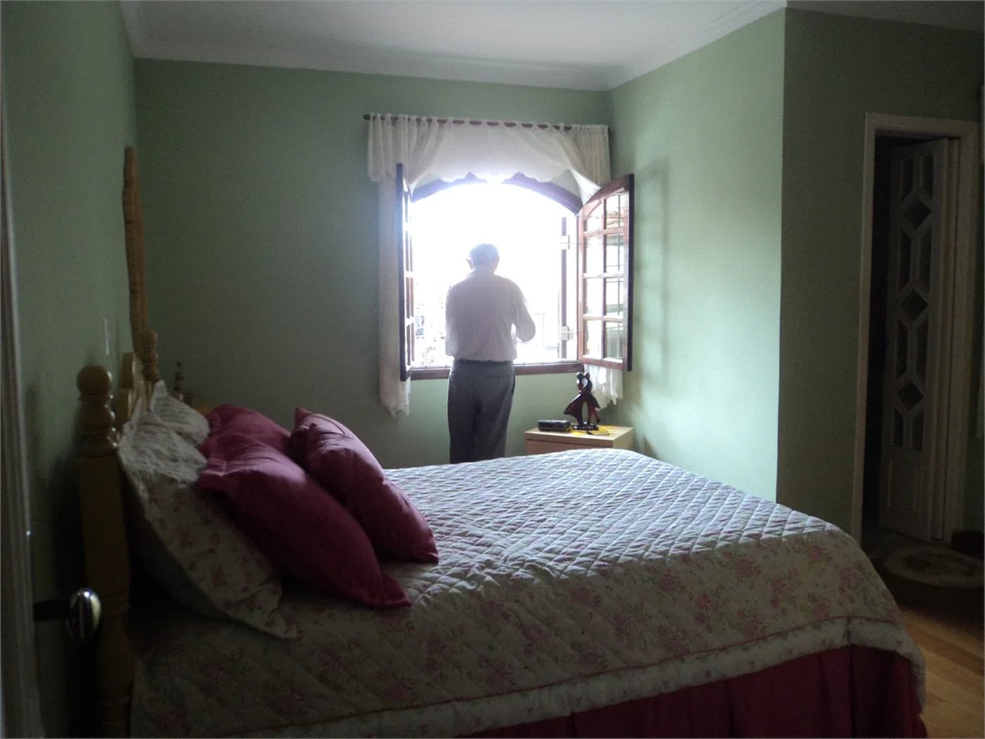 Sobrado à venda com 3 quartos, sendo 1 suíte, em Jaguaré, São Paulo, SP