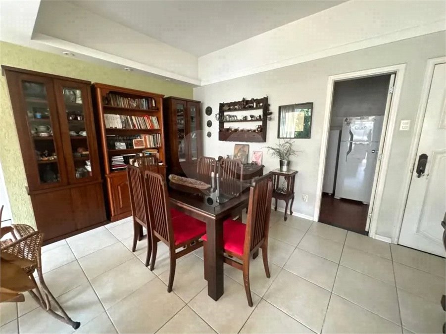 Apartamento à venda com 2 quartos em Laranjeiras, Rio de Janeiro, RJ