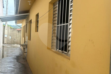 Casa à venda com 2 quartos, sendo 1 suíte, em Paisagem Colonial, São Roque, SP