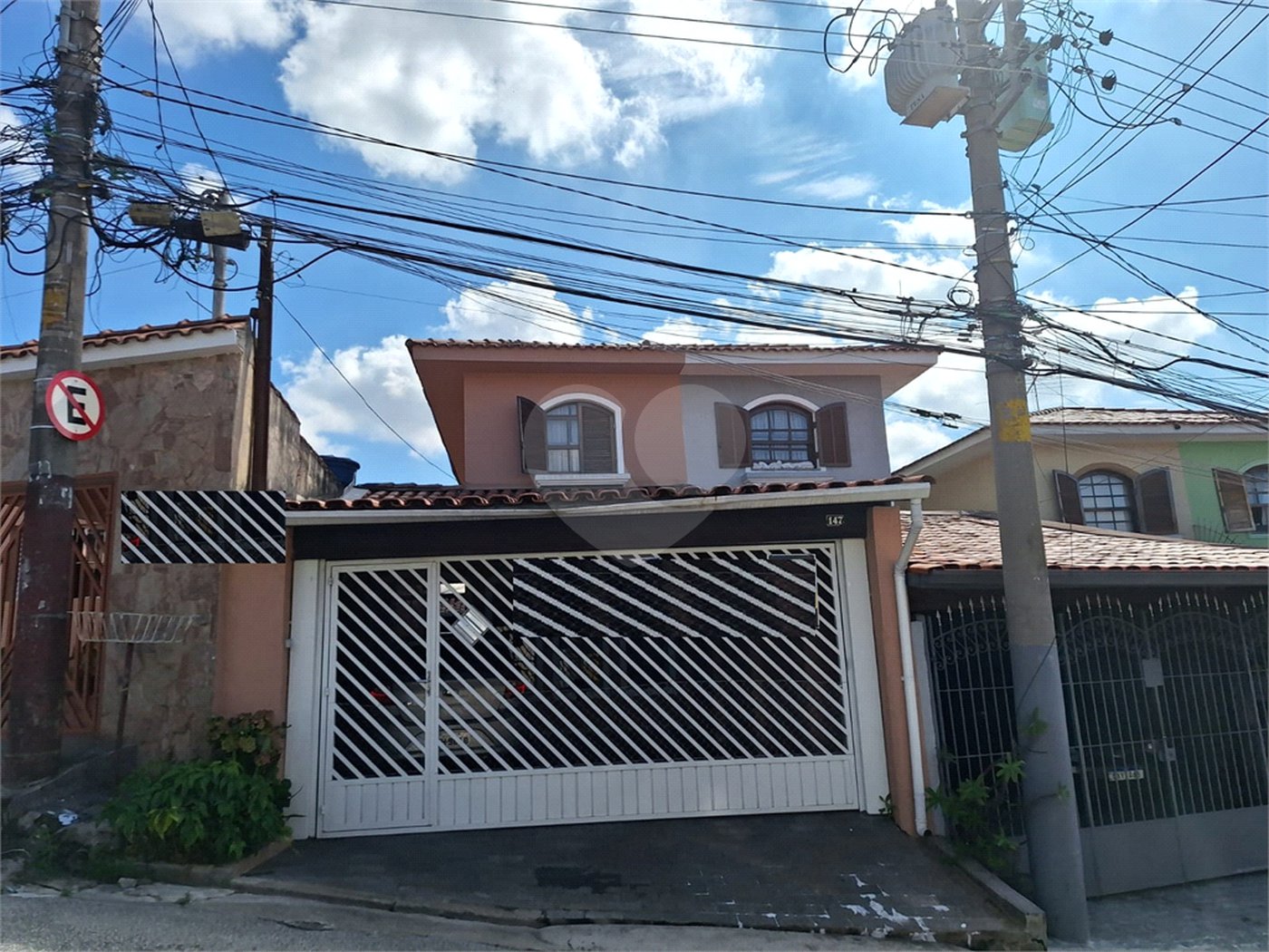 Sobrado à venda com 3 quartos, sendo 1 suíte, em Vila Gustavo, São Paulo, SP