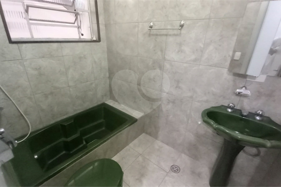 Sobrado à venda com 4 quartos, sendo 2 suítes, em Tremembé, São Paulo, SP