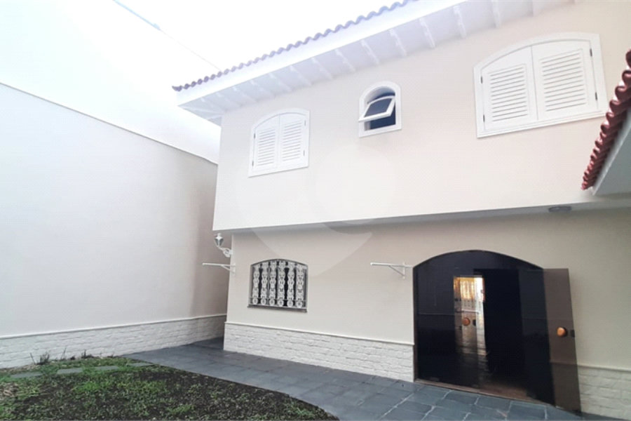 Sobrado à venda com 4 quartos, sendo 2 suítes, em Jardim França, São Paulo, SP