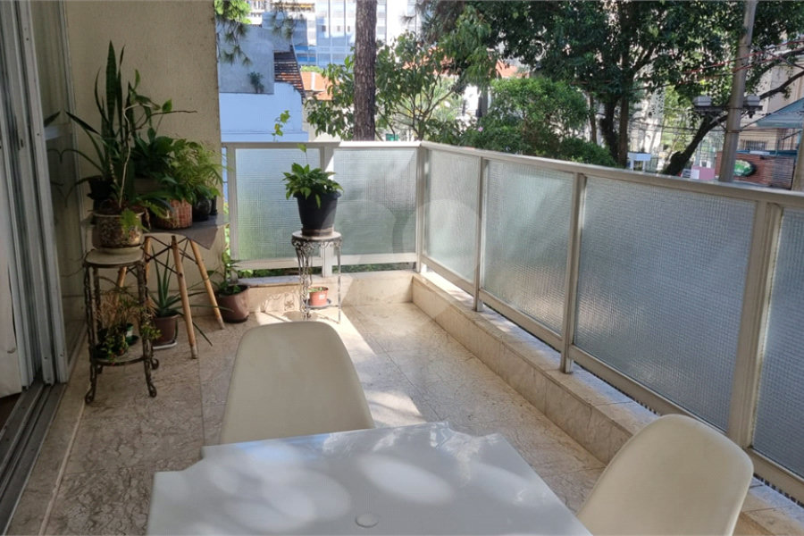 Apartamento à venda com 3 quartos, sendo 1 suíte, em Bela Vista, São Paulo, SP