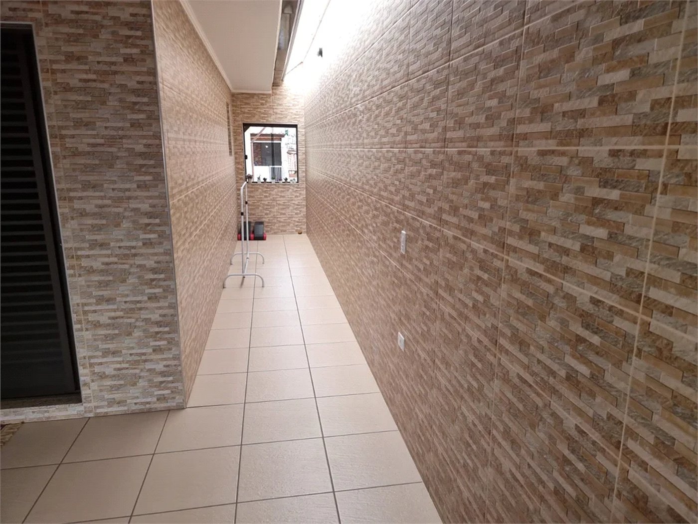 Sobrado à venda com 3 quartos, sendo 1 suíte,  em Jardim Campo Limpo, São Paulo, SP