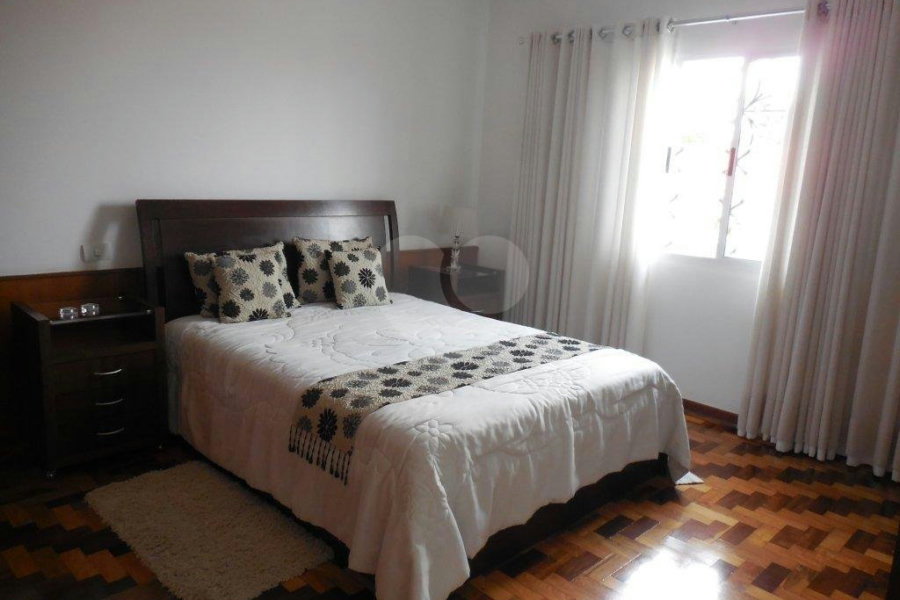 Casa à venda com 4 quartos, sendo 3 suítes, em Jardim Franca, São Paulo, SP