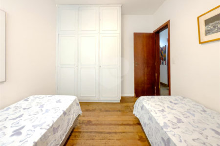 Apartamento à venda com 3 quartos, sendo 1 suíte,  em Lagoa, Rio de Janeiro, RJ