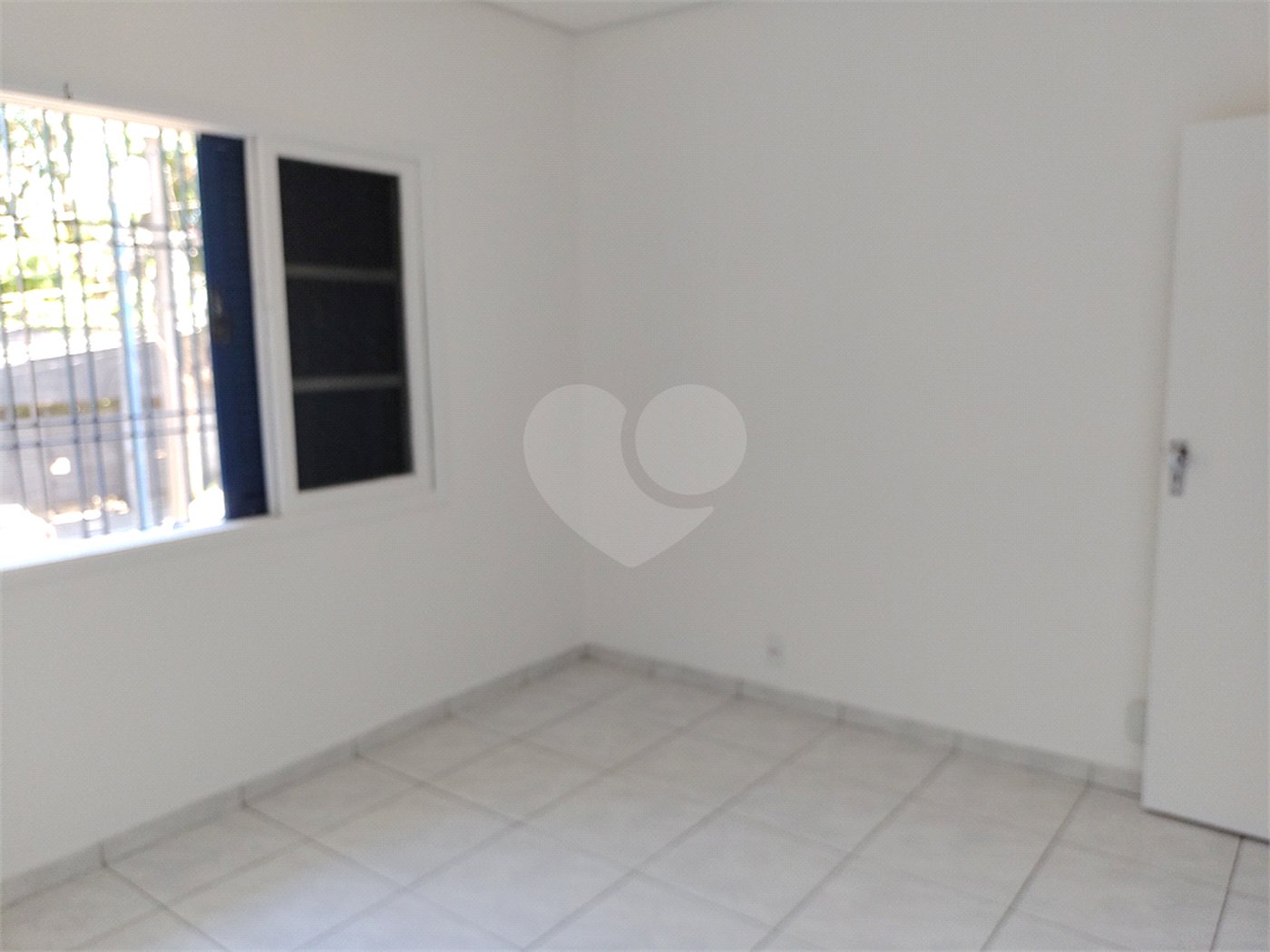 Casa à venda com 3 quartos, sendo 1 suíte,  em Vila Cordeiro, São Paulo, SP