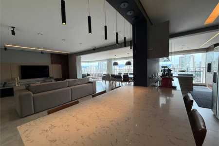 Apartamento à venda com 3 suítes em Santa Teresinha, São Paulo, SP