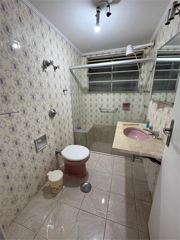 Apartamento à venda com 3 quartos, sendo 1 suíte, em Pinheiros, São Paulo, SP