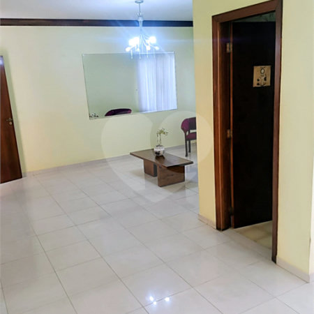 Casa à venda com 5 quartos, sendo 4 suítes, em Jardim Armênia, Mogi das Cruzes, SP