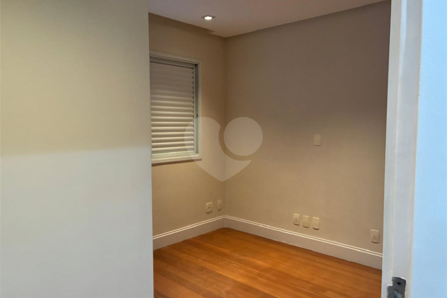 Apartamento à venda com 3 quartos, sendo 1 suíte, em Vila Guilherme, São Paulo, SP