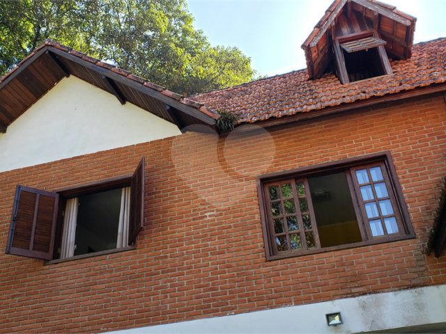 Casa para alugar com 4 quartos, sendo 3 suítes,  no condomínio Alpes da Cantareira, Mairiporã - SP
