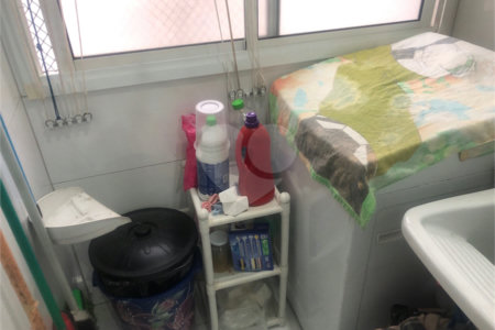 Apartamento à venda com 3 quartos, sendo 1 suíte,  em Jardim Amaralina, São Paulo, SP