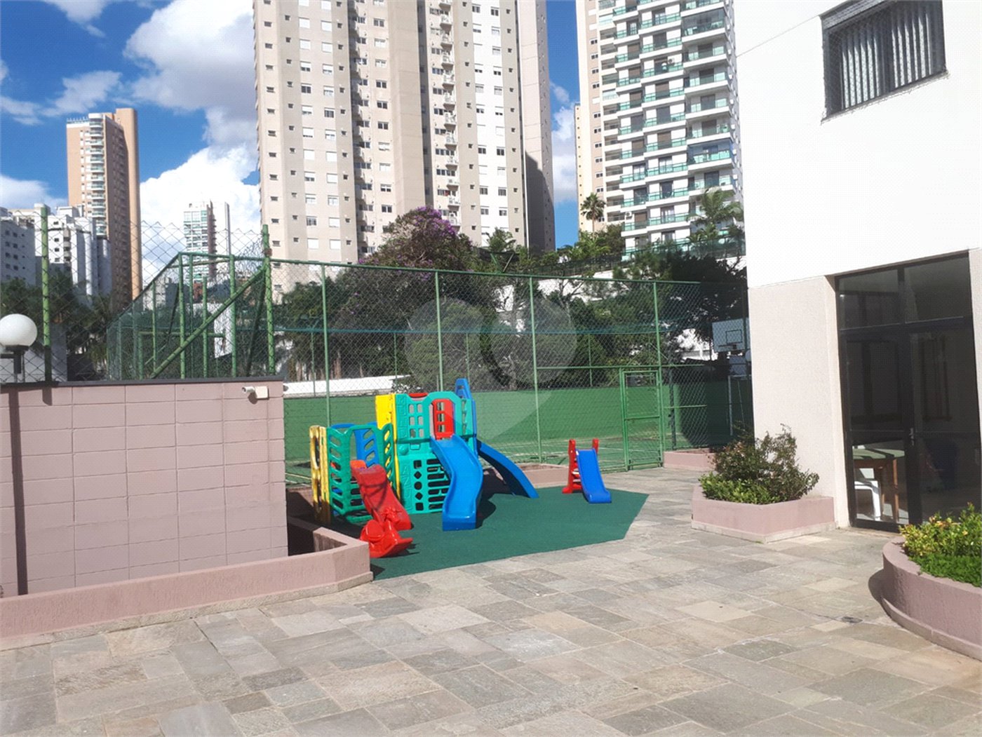 Apartamento à venda com 3 quartos, sendo 2 suítes, em Santana, São Paulo, SP