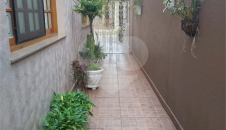 Casa à venda com 4 quartos, sendo 3 suítes,  no condomínio Da Serra, São Paulo - SP