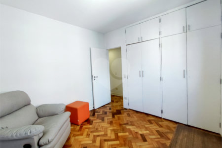 Apartamento à venda com 3 quartos, sendo 1 suíte, em Alto da Boa Vista, São Paulo, SP