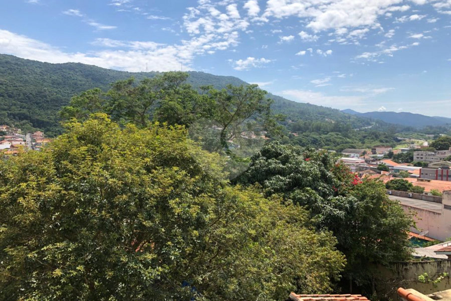 Casa à venda com 5 quartos, sendo 1 suíte, em Serra da Cantareira, Mairiporã, SP