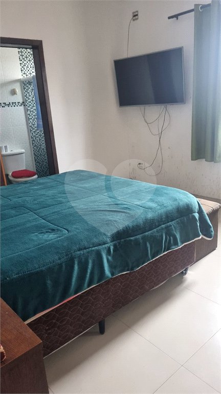 Sobrado à venda com 4 quartos, sendo 2 suítes,  em Conjunto Residencial Álvaro Bovolenta, Mogi das Cruzes, SP