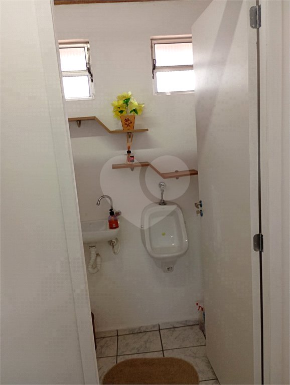 Sobrado à venda com 2 suítes em Parque Oratório, Santo André, SP