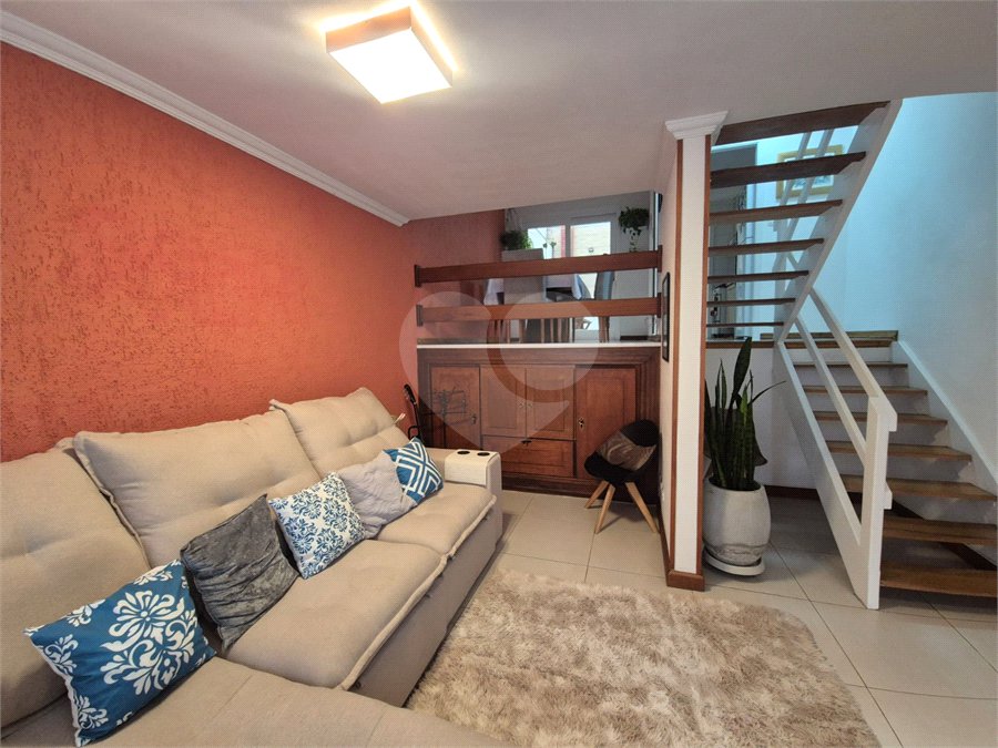 Casa à venda com 2 quartos, sendo 1 suíte,  no condomínio Quintas Marajoara, São Paulo - SP
