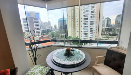 Apartamento à venda com 3 quartos, sendo 1 suíte,  em Brooklin, São Paulo, SP