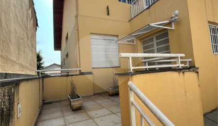 Sobrado à venda com 4 quartos, sendo 1 suíte, em Vila Cordeiro, São Paulo, SP