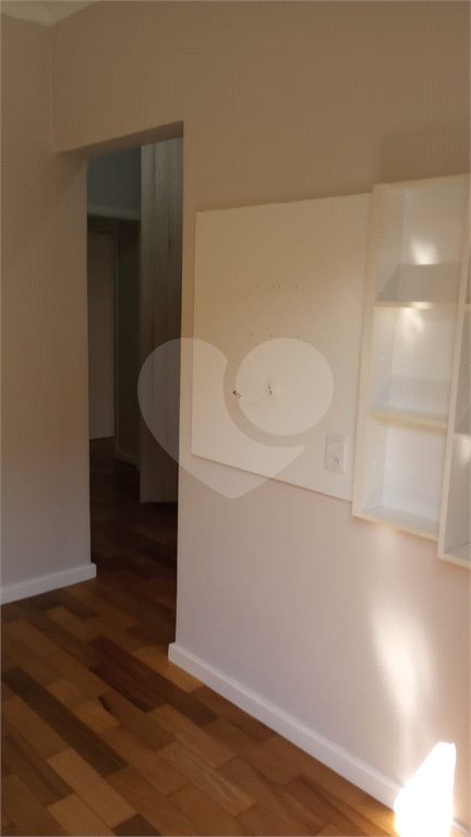 Casa à venda com 3 suítes no condomínio Picollo, Louveira - SP