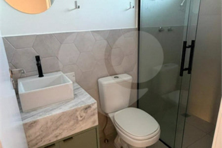 Casa à venda com 2 suítes no condomínio Gran Loft, Cotia - SP