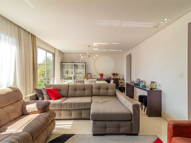 Apartamento à venda com 4 quartos, sendo 1 suíte,  em Jardim Marajoara, São Paulo, SP