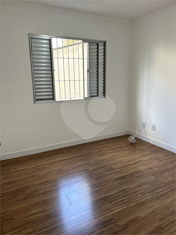 Apartamento à venda com 3 quartos, sendo 1 suíte,  em Vila Lavínia, Mogi das Cruzes, SP