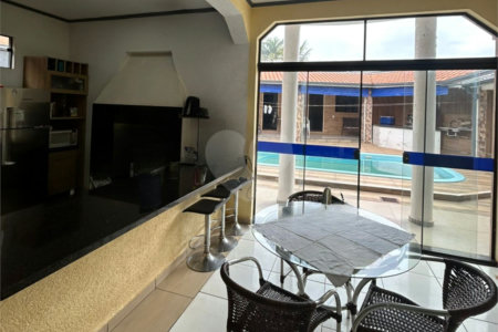 Casa à venda com 4 suítes em Jardim Ipanema, Ponta Porã, MS