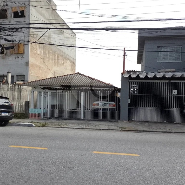 Investidores, Atenção! Terreno de 310m² no Jardim Regina com Excelente Potencial Construtivo à Venda