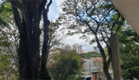 Sobrado à venda com 4 suítes em Moema, São Paulo, SP