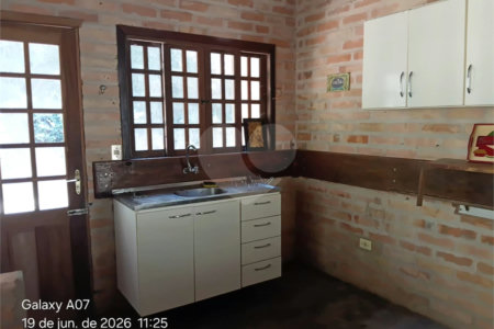 Chácara à venda com 3 quartos, sendo 1 suíte, no Centro (canguera), São Roque, SP