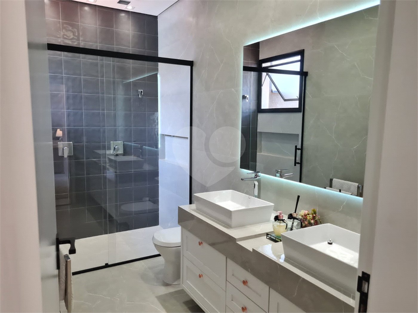 Casa à venda com 3 suítes no condomínio Residencial Duas Marias, Indaiatuba - SP