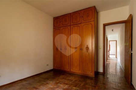 Sobrado à venda com 3 quartos, sendo 1 suíte, em Vila Vasconcelos, São Paulo, SP