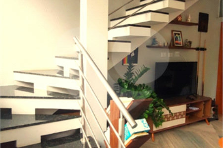 Casa à venda com 3 suítes em Recreio Maristela, Atibaia, SP