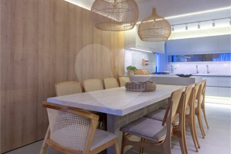 Apartamento à venda com 3 quartos, sendo 1 suíte, em Pitangueiras, Guarujá, SP